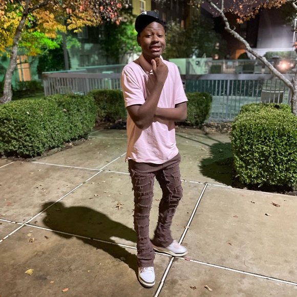 Meet your Posher, Roderick - Picture 1 of 1